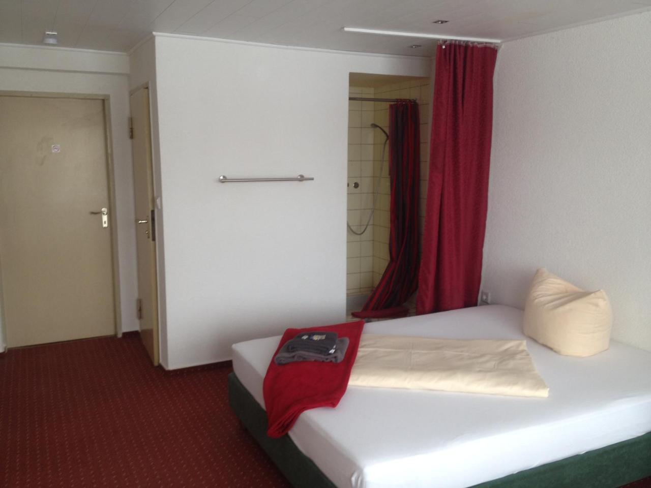 Hotel Saarland 레바흐 외부 사진
