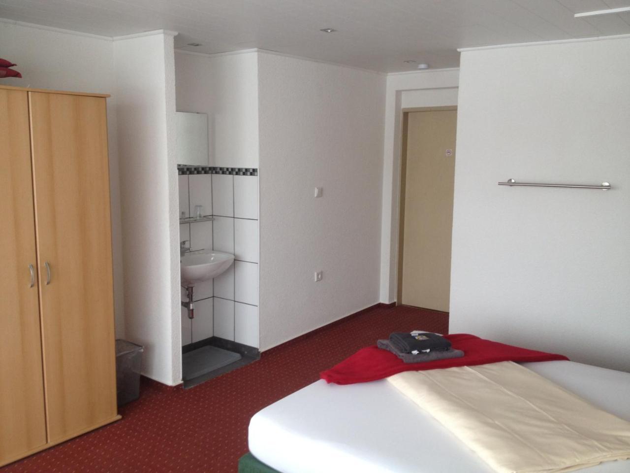 Hotel Saarland 레바흐 외부 사진